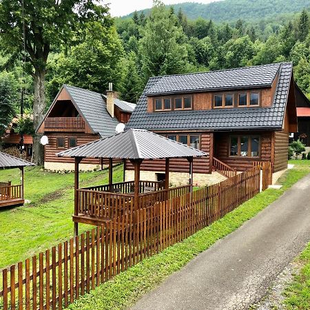 Viktoria- Neakceptujeme Mlade Partie Villa Terchova Exterior photo